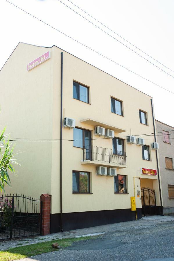 Pensiunea Vlad Arad Exterior photo